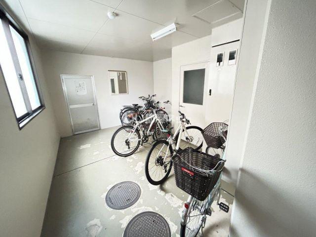 リバーサホ萬