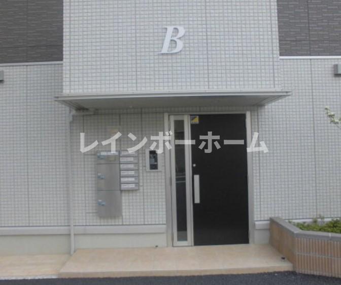 クリスタB