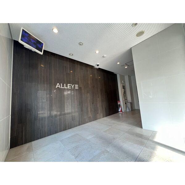 ALLEYIII