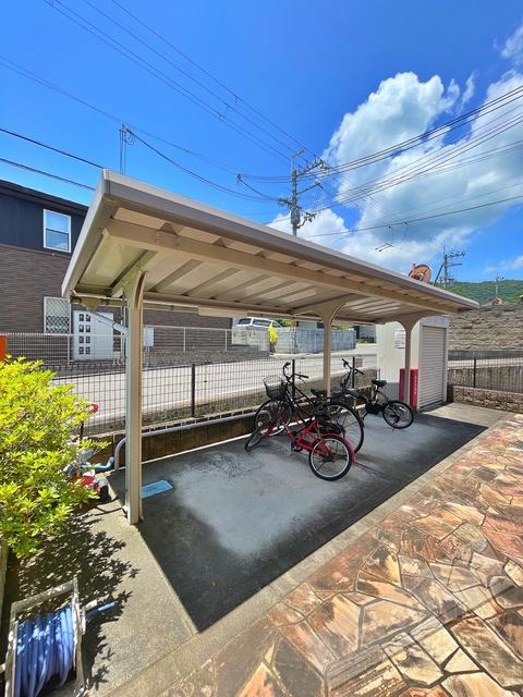 ＪＲ阪和線 紀伊駅 徒歩59分 2階建 築17年