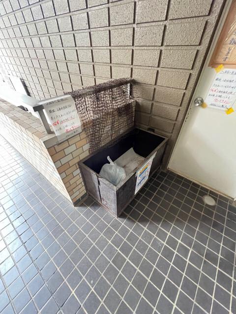 ロイヤルハイツ