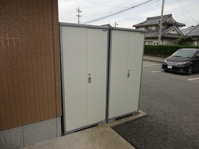 バリュージュあずまだ A棟