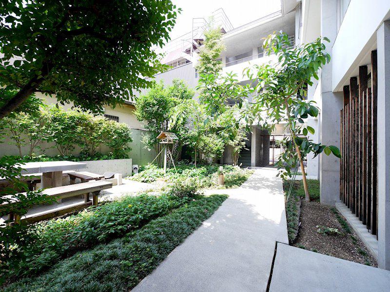 APARTMENT 空