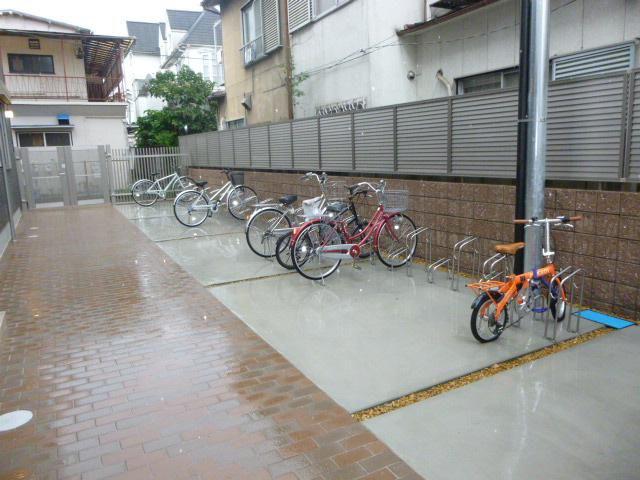 ヘリテージ椎名町 A棟