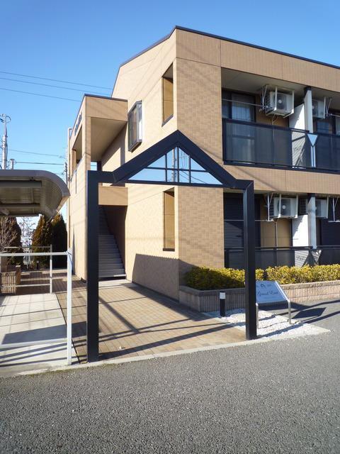 グランドイースト