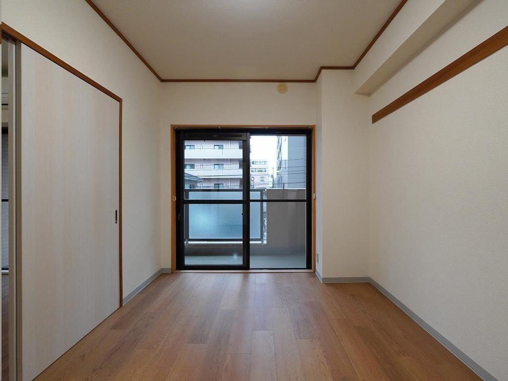 上杉八番館(2DK/2階)