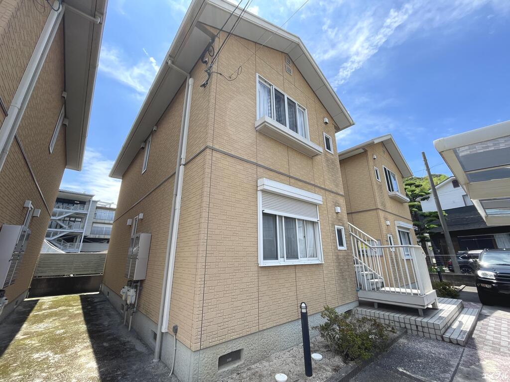 シャーメゾン宮の森 A棟