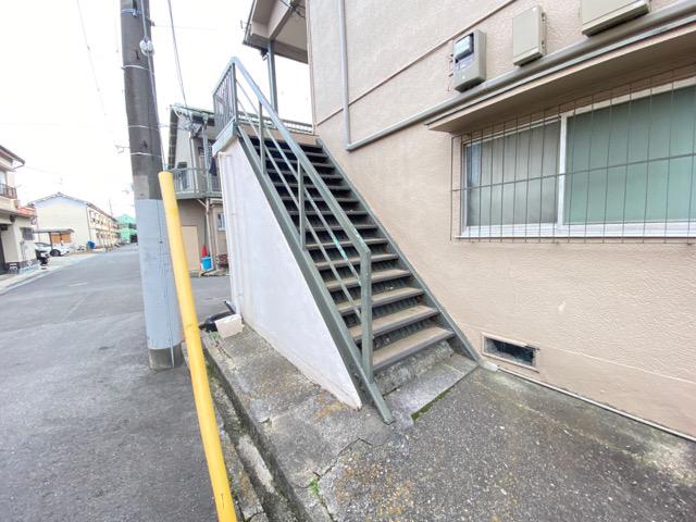 信太山ハウス