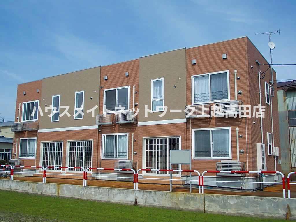 妙高はねうまライン 北新井駅 徒歩4分  築18年