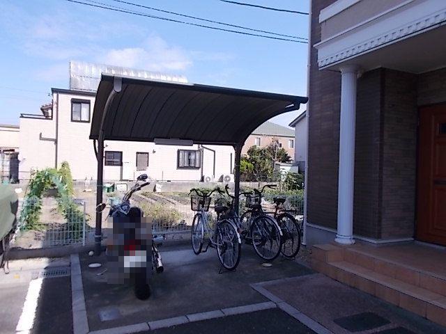 リーフィ弐番館 B