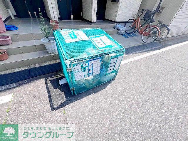 テラスハウス仲通