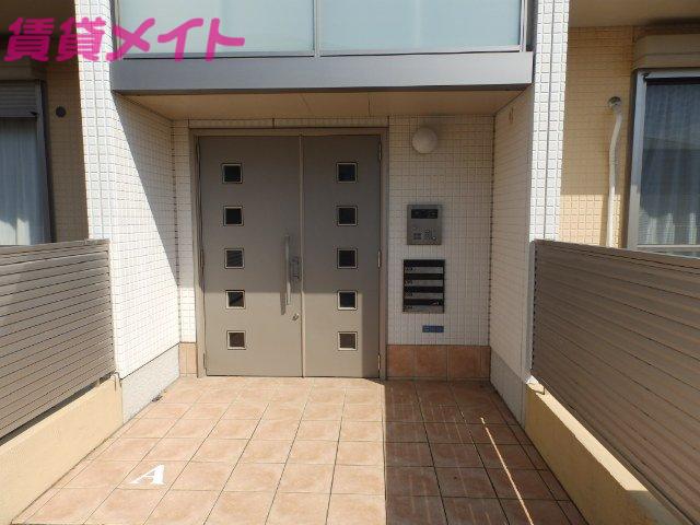 ウィスピアA