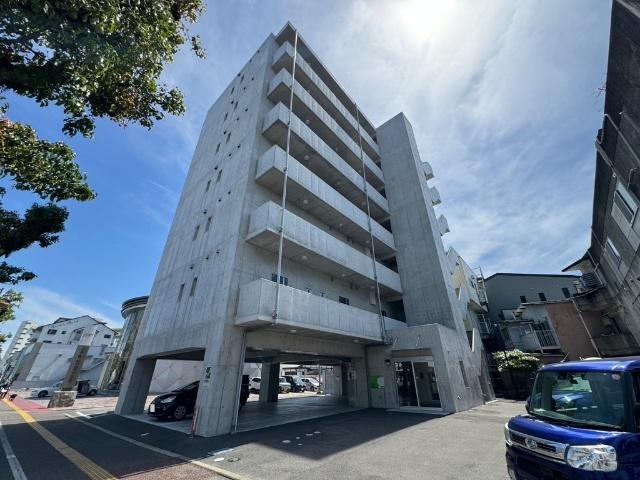 とさでん交通桟橋線 梅の辻駅 徒歩2分 7階建 築6年