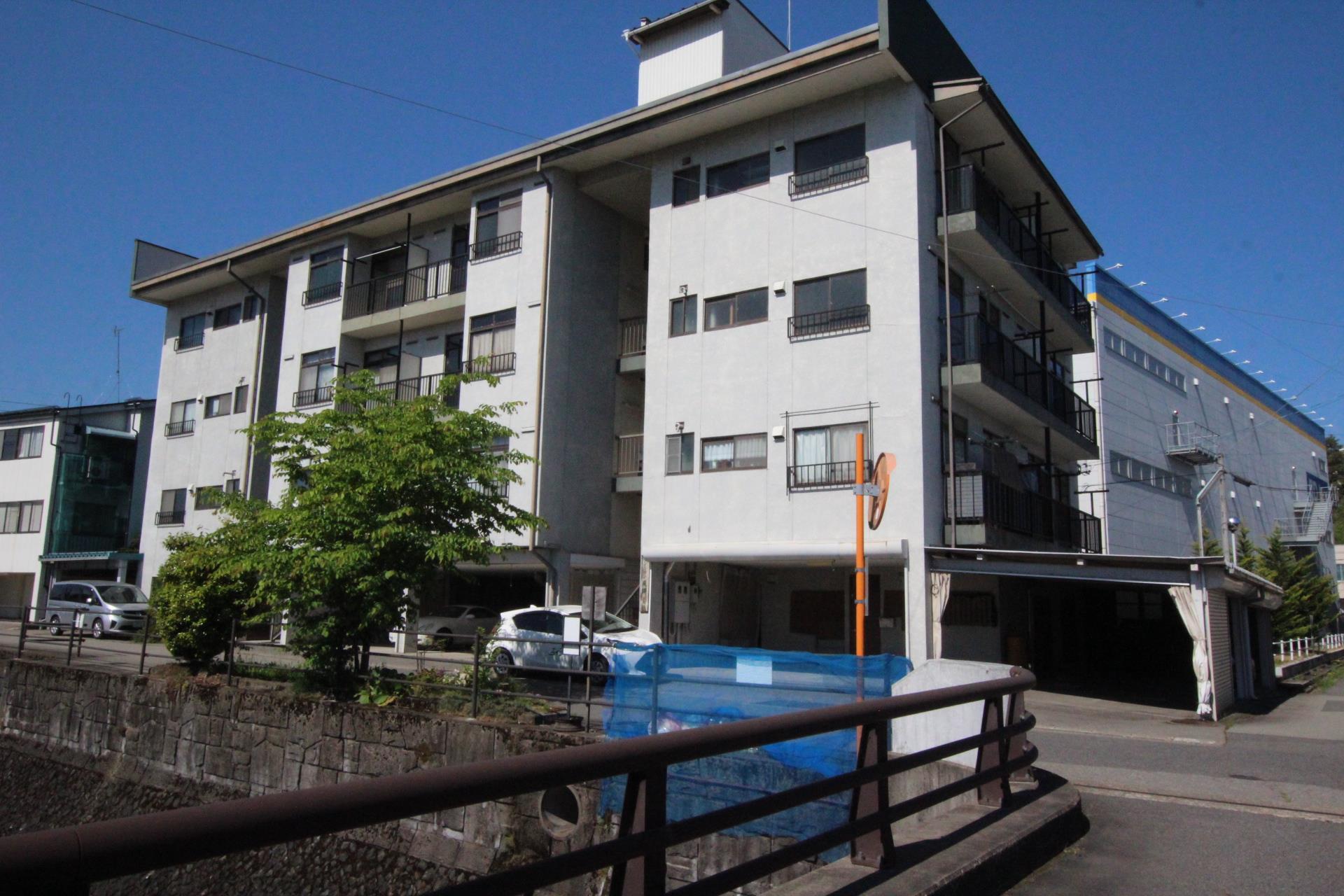 マンション飛騨(2DK/2階)