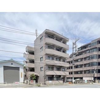 セシーズ府中