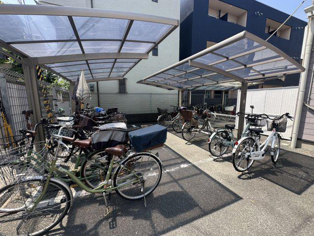 俊徳道ハイツ