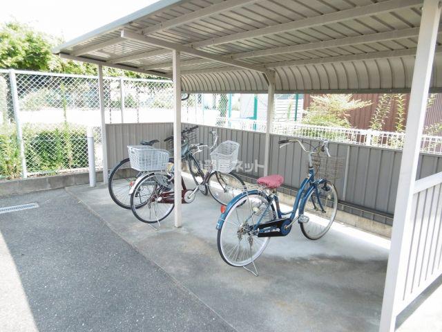 グランモア西市 A棟