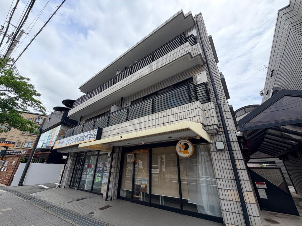 フェイバリー甲東園1・2(2LDK/3階)