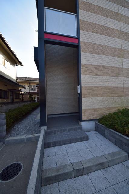 レオパレスルーナ