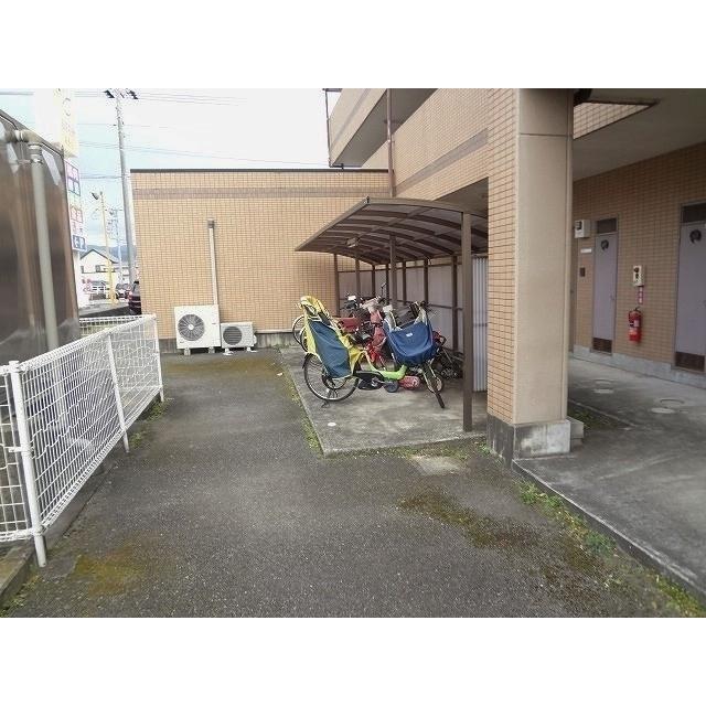 ルインズワタナベ