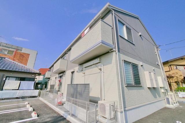 アヴィオール榮
