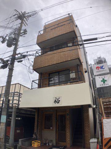 東三国 山真ビル