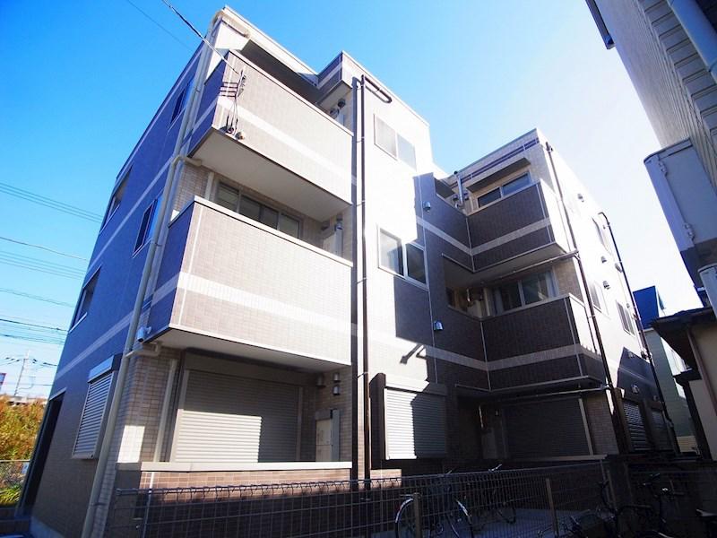 パインリーブズ