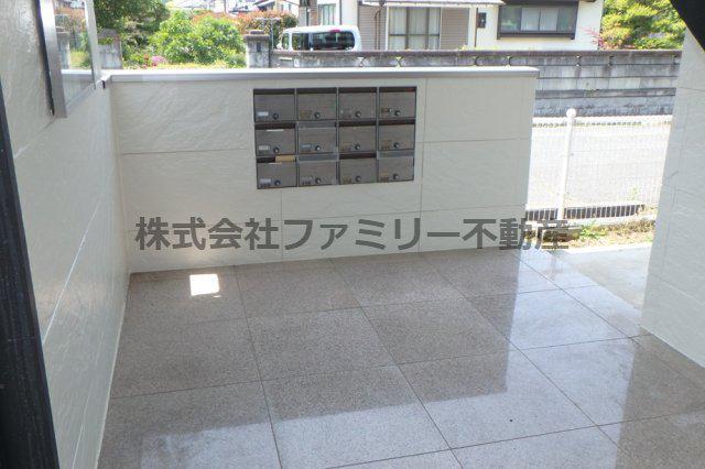 グラスヒル平潟B