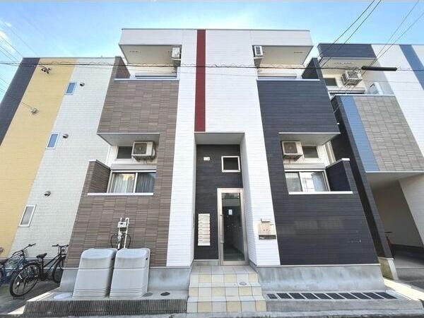 地下鉄東山線 中村日赤駅 徒歩5分 2階建 築10年
