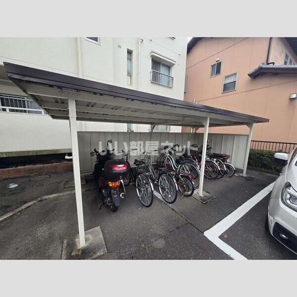 ハイツ小正A棟