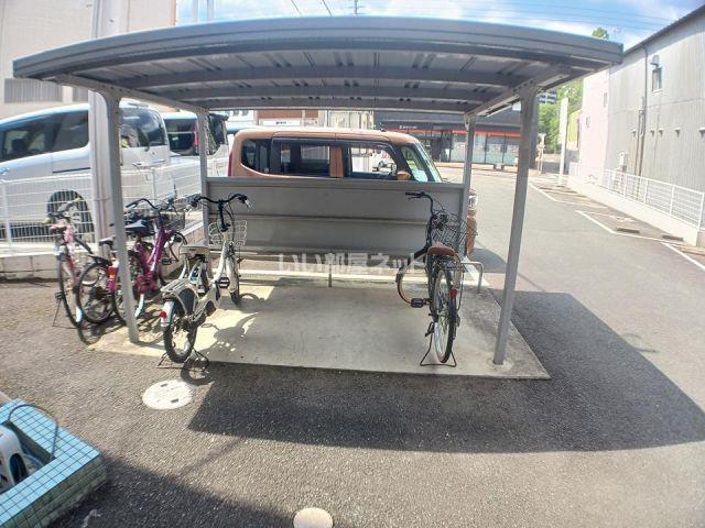 シュトラーゼ鳥栖