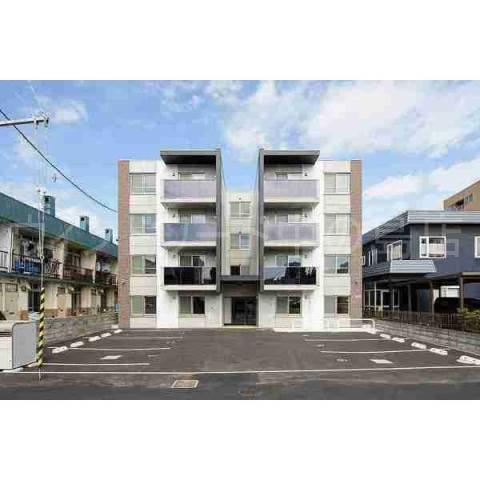 BASE SHIROISHI