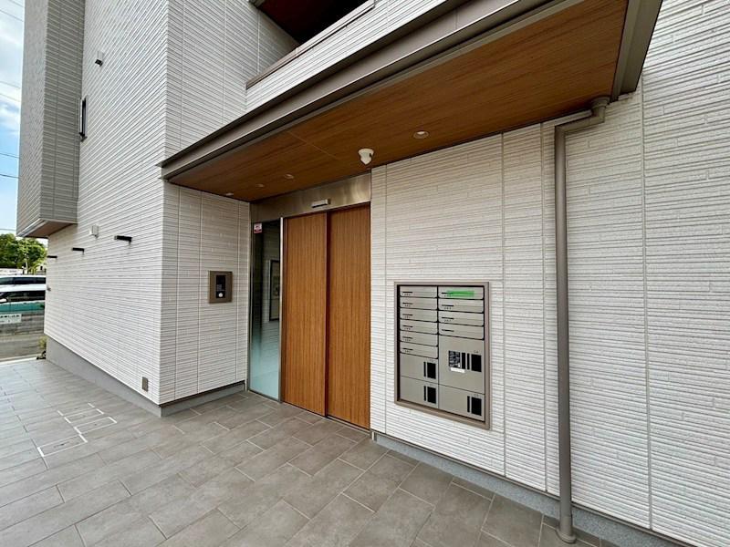 イリステージ