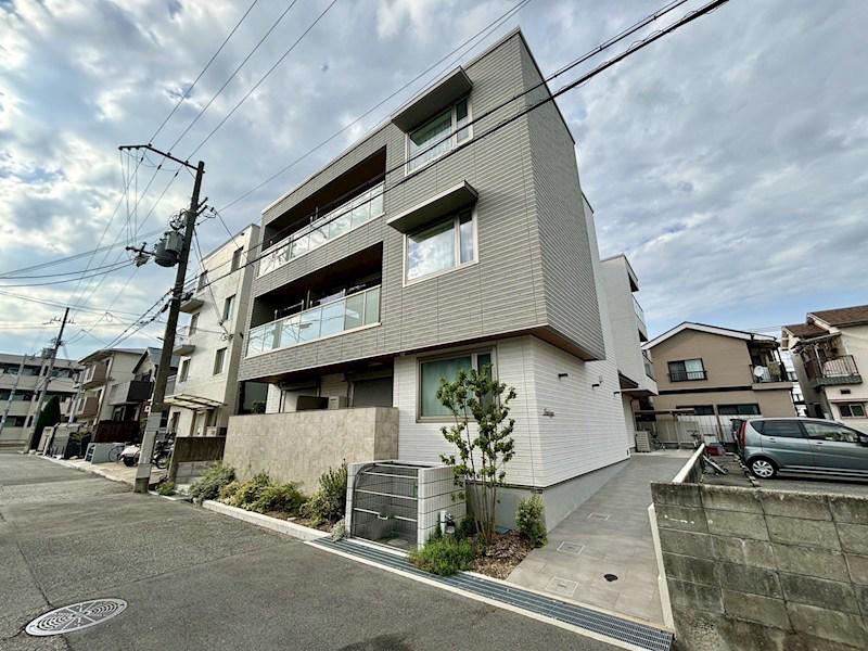 イリステージ