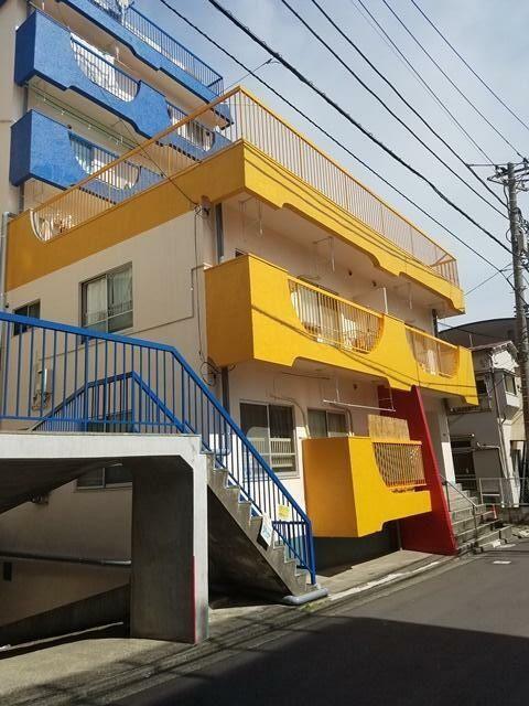 カースルいずみ