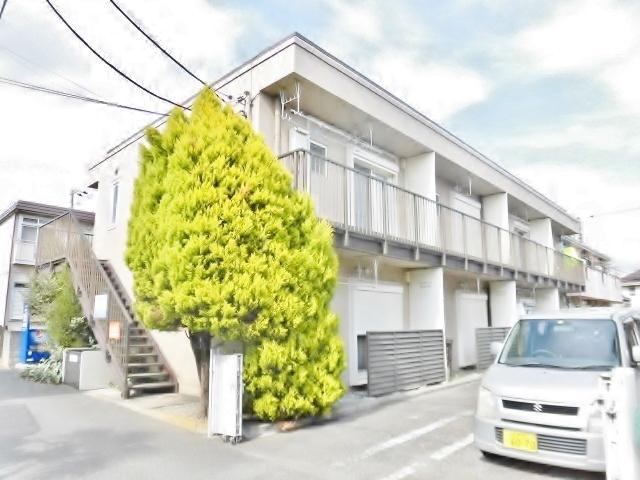 PINESHOUSE