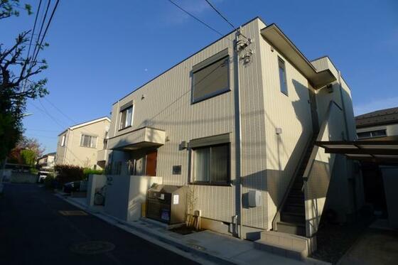 CREAR HOUSE