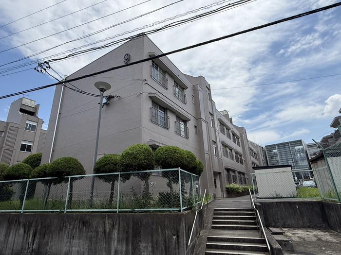 平和が丘9号棟