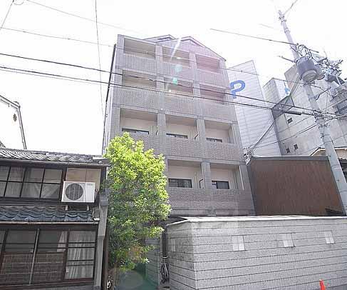 地下鉄烏丸線 烏丸御池駅 徒歩6分 5階建 築30年