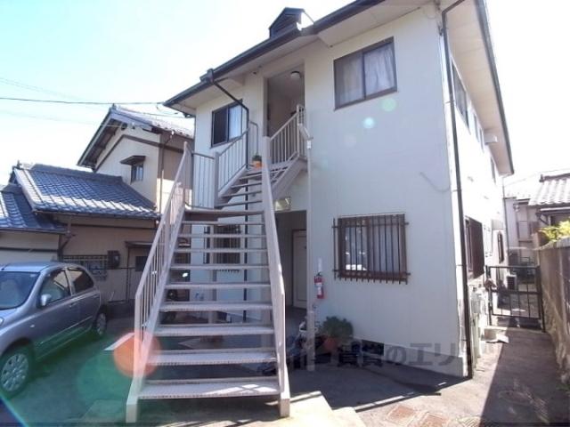T・山極ハイツ