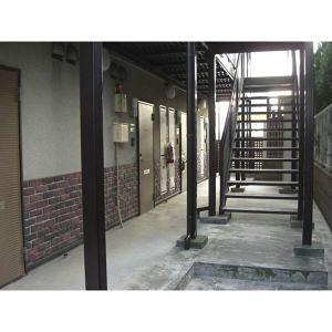 VILLA COURT