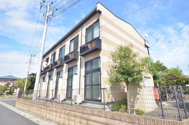 レオパレスコスモス