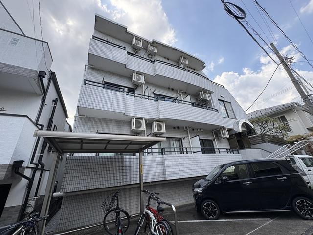 クレッシェンド三軒茶屋(1K/3階)