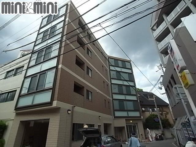 ラウレア