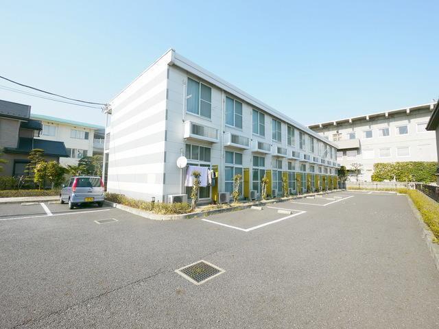 レオパレスフローラ