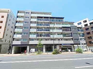 フェニシア学芸大学