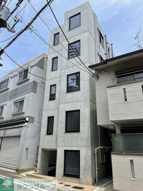 CLUB FLAT SHIMOUMA