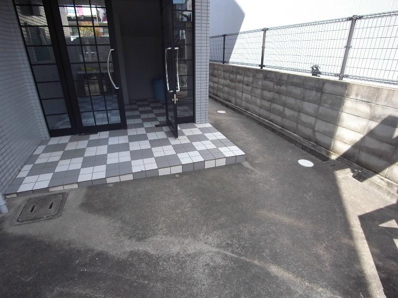アークコート宮の前