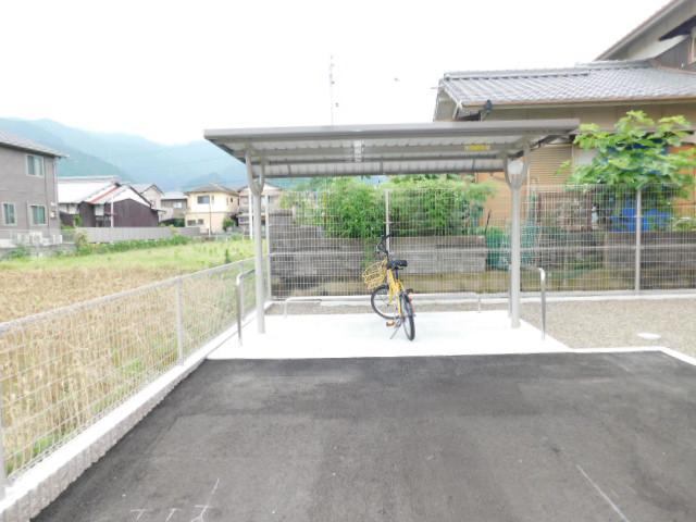 ロカルモラン
