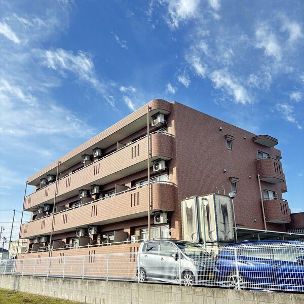 グランデール・M